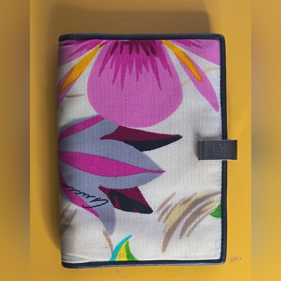Gucci Other - Gucci Vintage Floral Leather 6-Ring Agenda Organizer (Personal Size)